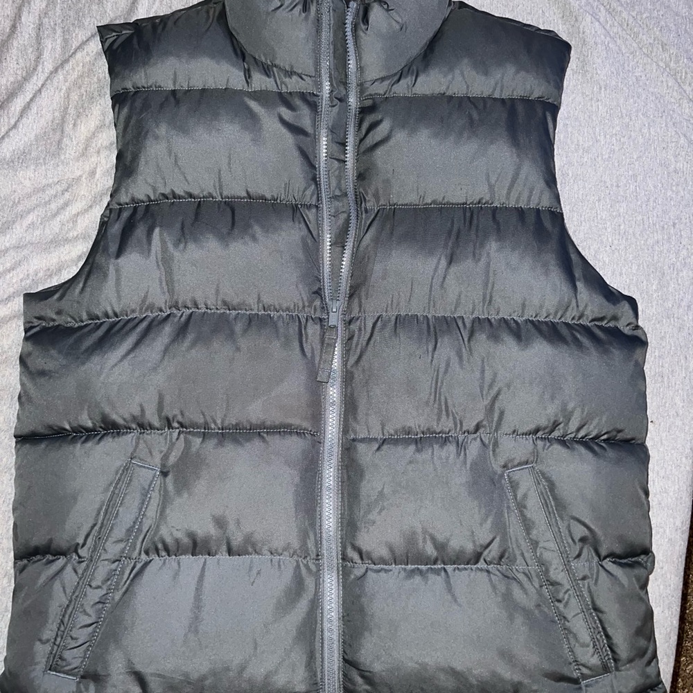 Old Navy mens black vest